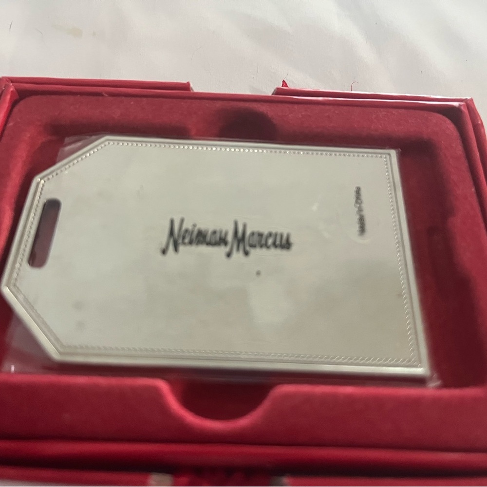 Neiman Marcus Silver Metal Gift Tag. 45 grams. NIB